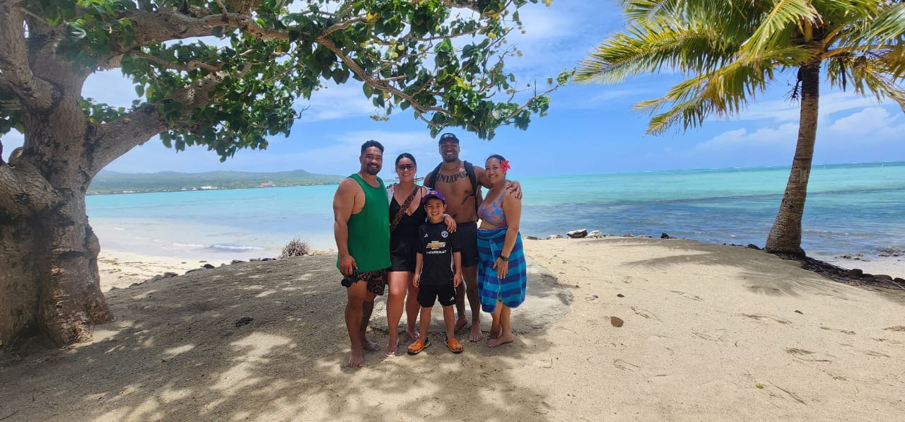 Family on Namu'a Island beach